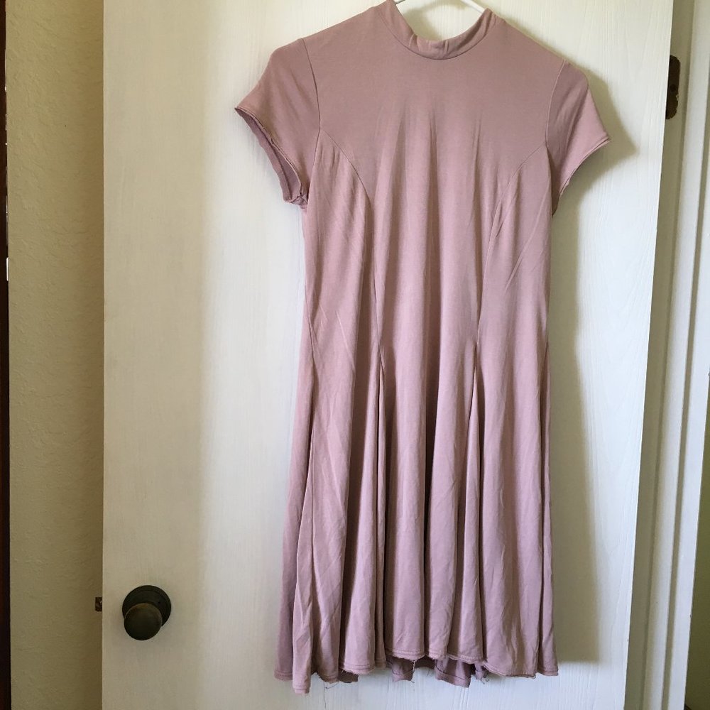 silence + noise dusty rose open back short sleeve dress. Size M.